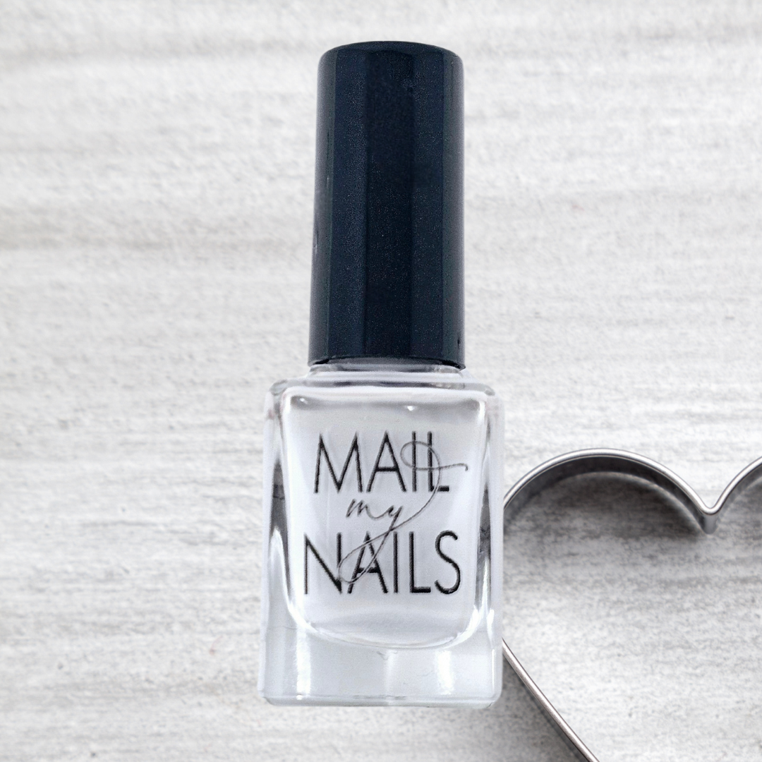 MAIL MY NAILS Grey is the new Bae Nail Polish